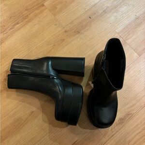 Steve Madden cobra platform boots